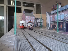 No.31 and No.114 passing in the Town